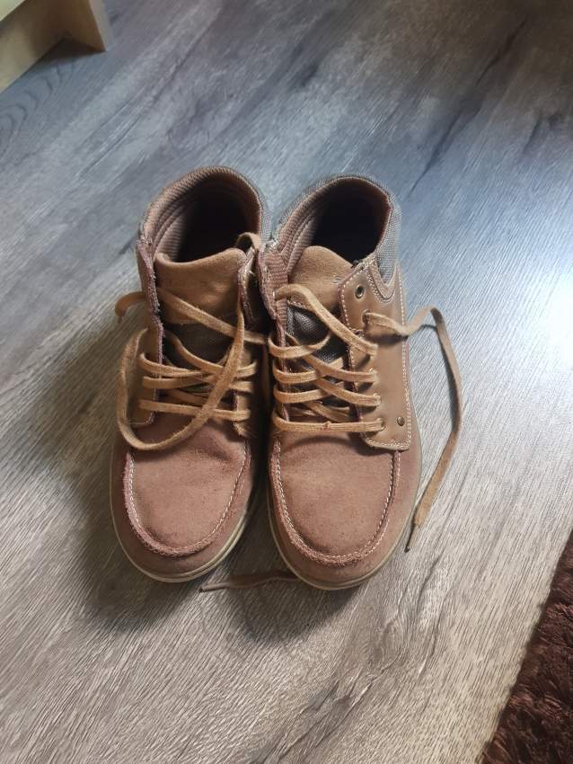 Nike Air Max 720 and Sketchers - 0 - Sneakers  on Aster Vender