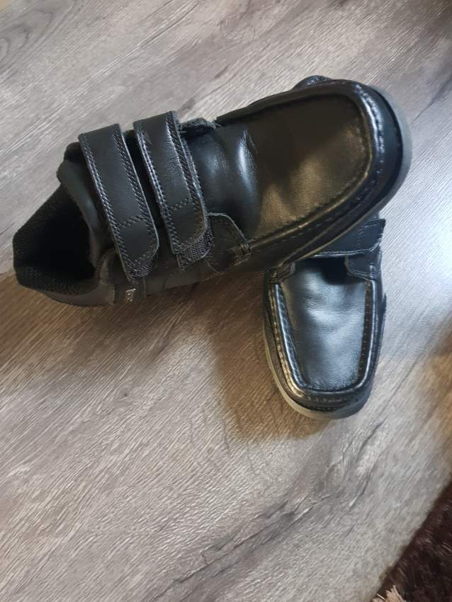 Nike Air Max 720 and Sketchers - 3 - Sneakers  on Aster Vender