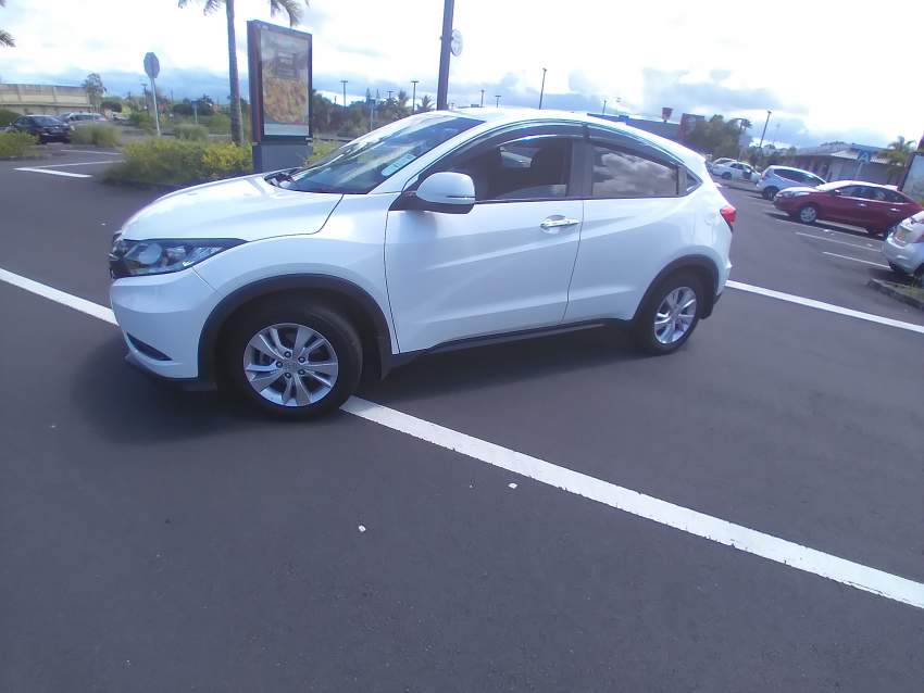 Honda Vezel - 7 - SUV Cars  on Aster Vender