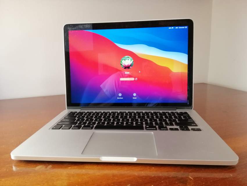 Apple Macbook Pro - 1 - Laptop  on Aster Vender