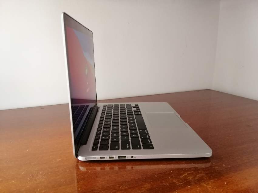 Apple Macbook Pro - 2 - Laptop  on Aster Vender