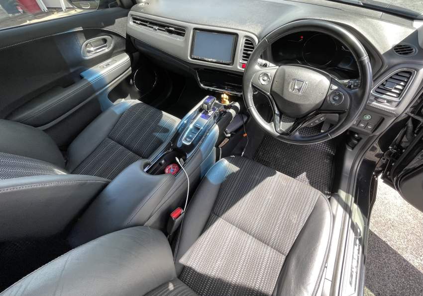 Honda Vezel - 1 - SUV Cars  on Aster Vender