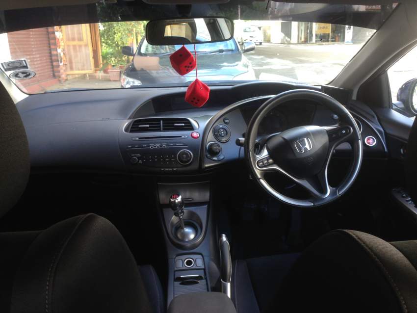 Honda Civic Hatchback '2011 - 2 - Sport Cars  on Aster Vender