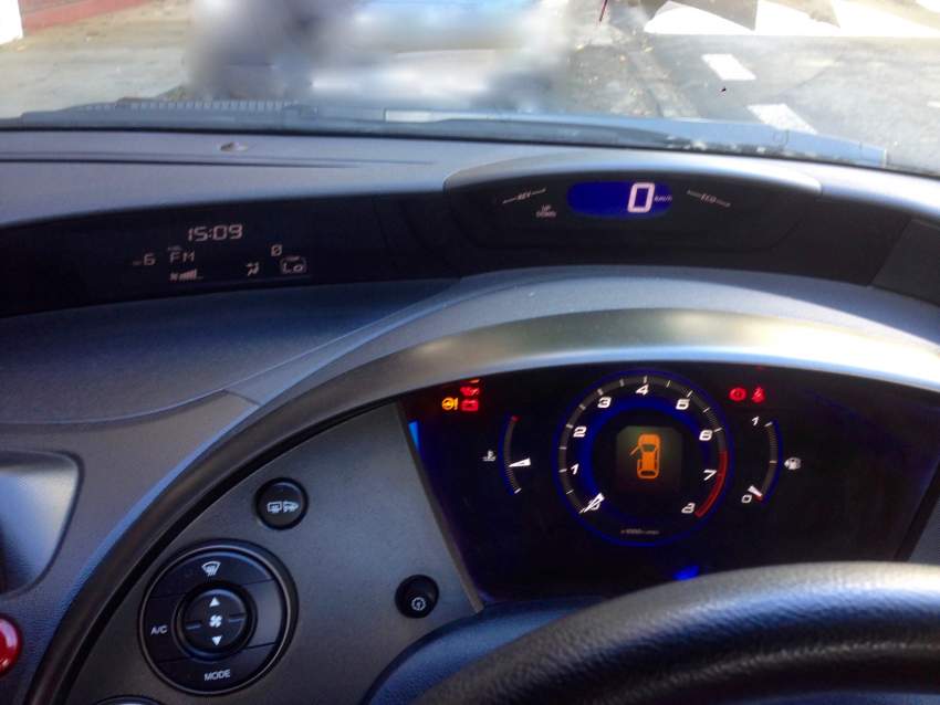 Honda Civic Hatchback '2011 - 1 - Sport Cars  on Aster Vender