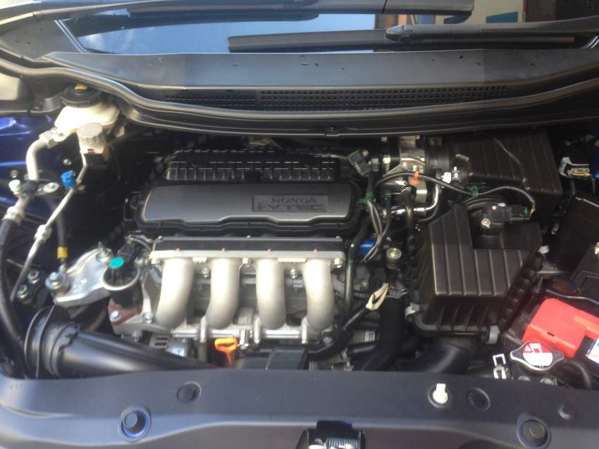 Honda Civic Hatchback '2011 - 4 - Sport Cars  on Aster Vender