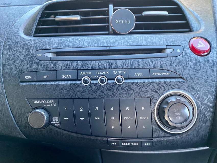 Honda Civic Hatchback '2011 - 6 - Sport Cars  on Aster Vender