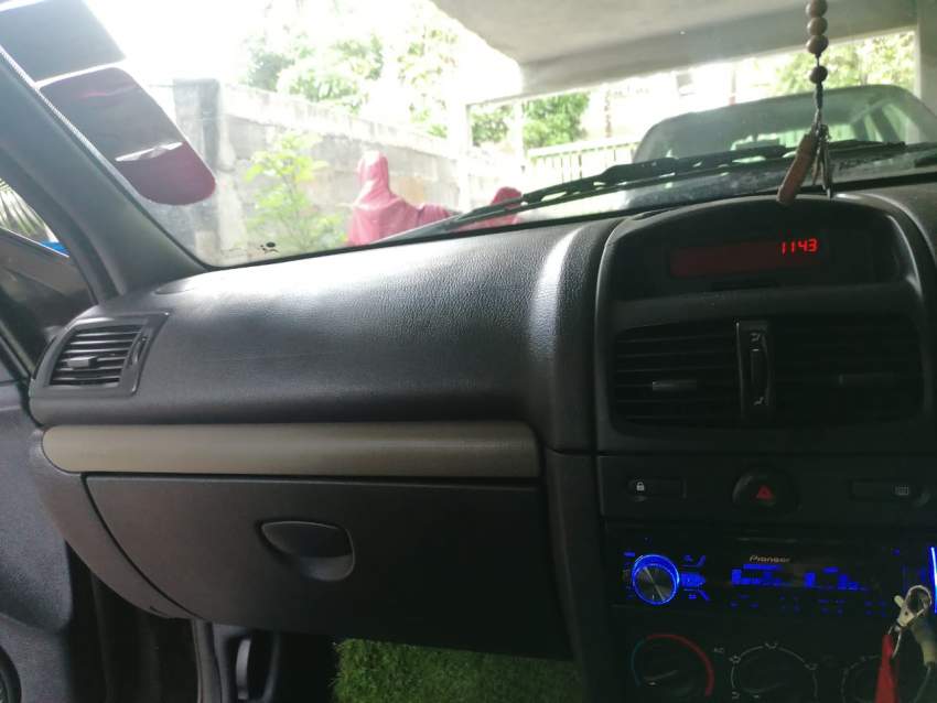 Renault Clio II Phases II a vendre. - 3 - Sport Cars  on Aster Vender