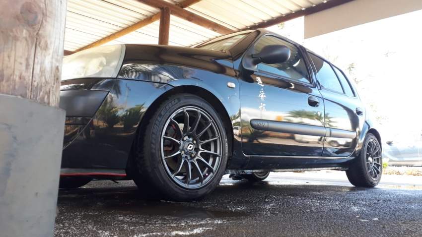 Renault Clio II Phases II a vendre. - 7 - Sport Cars  on Aster Vender