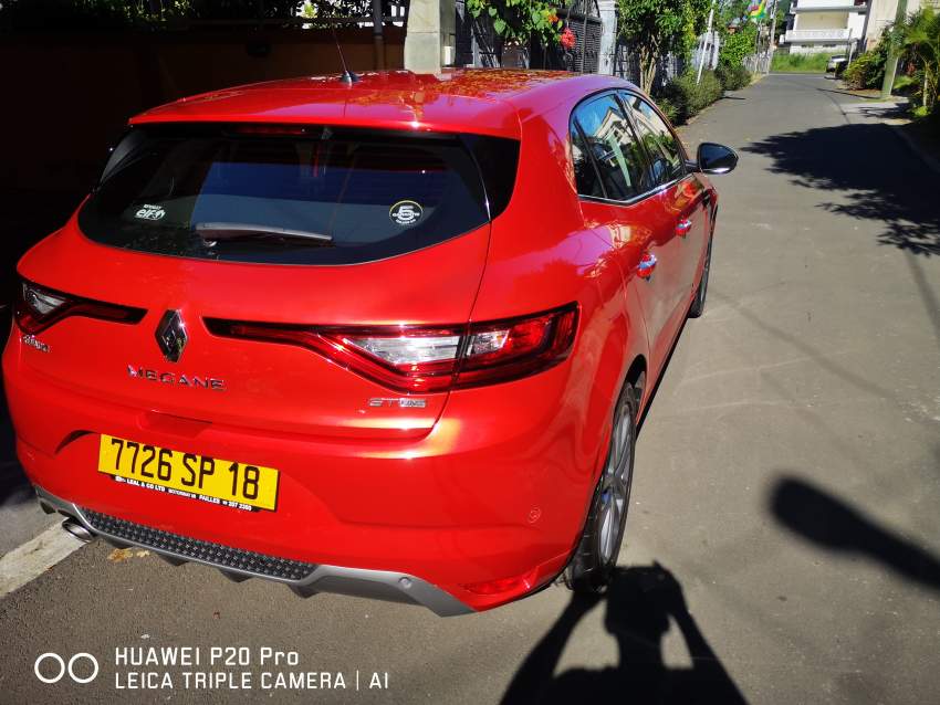 Renault megane 1.2 gt line 2018  - 1 - Sport Cars  on Aster Vender