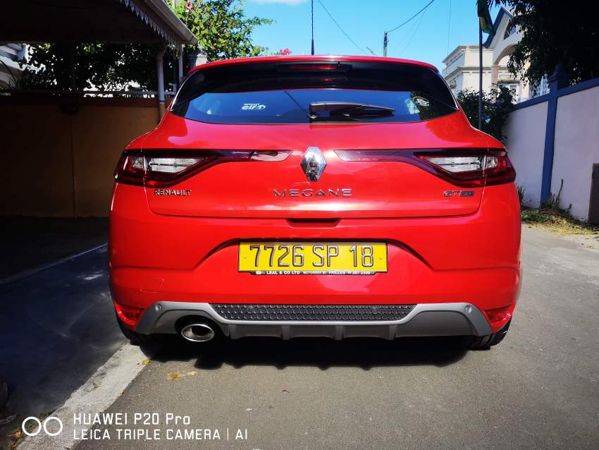Renault megane 1.2 gt line 2018  - 7 - Sport Cars  on Aster Vender