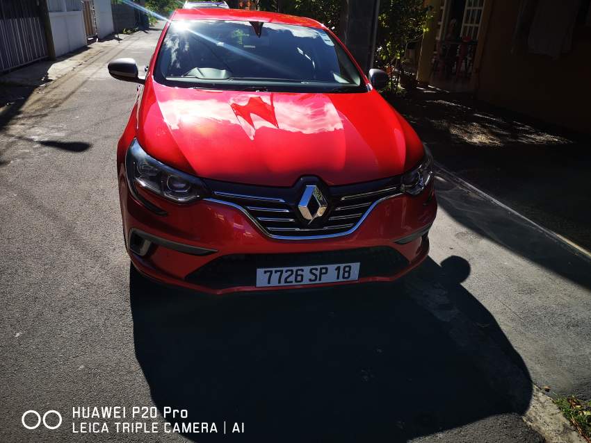 Renault megane 1.2 gt line 2018  - 6 - Sport Cars  on Aster Vender