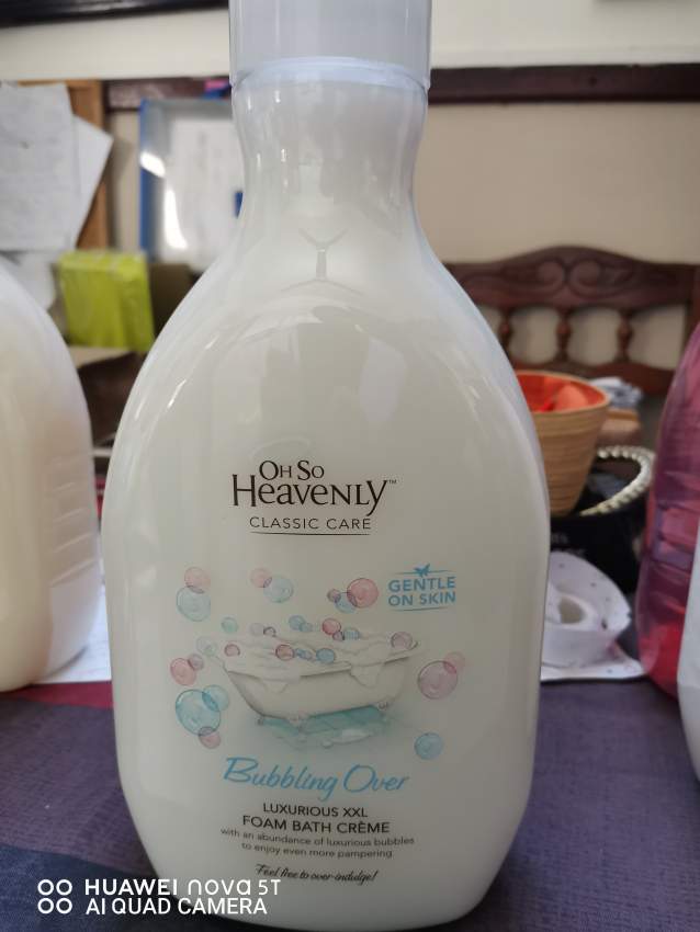 Luxurious Foam Bath OH SO heavenly Aster Vender Soap, Bath & Sh...