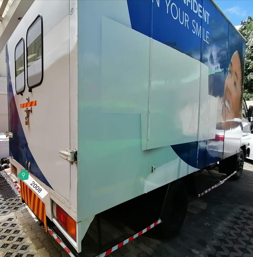 Camion Hyundai HD 65 NV 08 138000Kms @ Rs 385,000 Neg Tel 57484702 - 2 - Small trucks (Camionette)  on Aster Vender