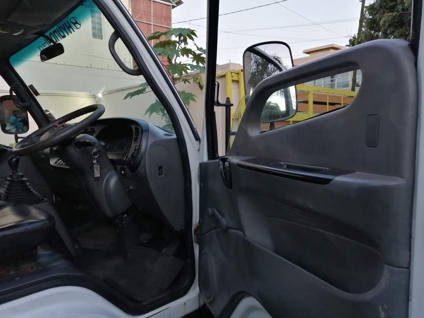 Camion Hyundai HD 65 NV 08 138000Kms @ Rs 385,000 Neg Tel 57484702 - 5 - Small trucks (Camionette)  on Aster Vender