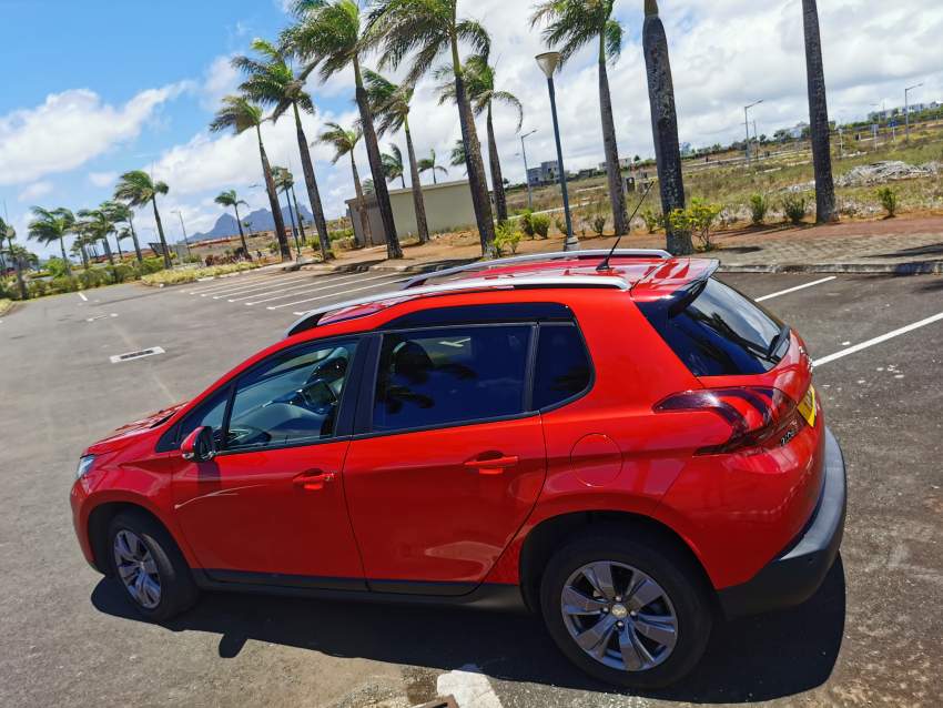 Peugeot 2008 - 3 - SUV Cars  on Aster Vender