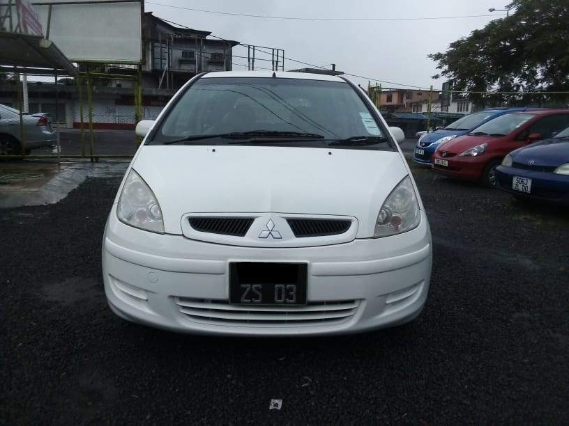Mitsubishi Colt YEar 03 - 3 - Compact cars  on Aster Vender