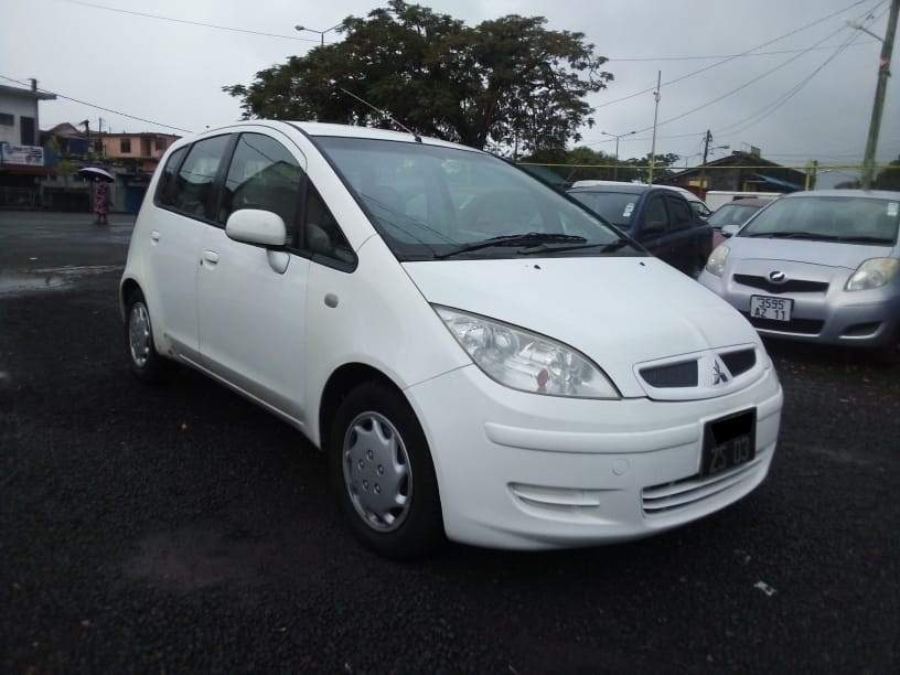Mitsubishi Colt YEar 03 - 1 - Compact cars  on Aster Vender