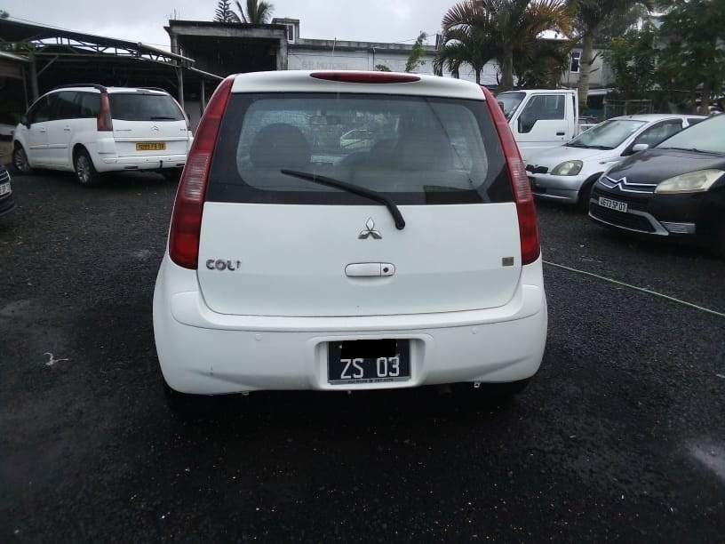Mitsubishi Colt YEar 03 - 5 - Compact cars  on Aster Vender