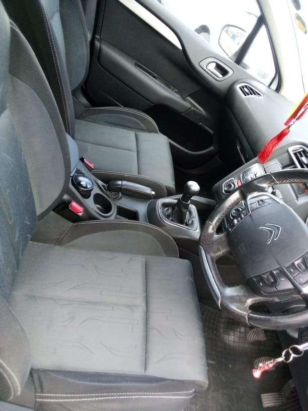 Citroen C4 year 12 - 1 - Compact cars  on Aster Vender
