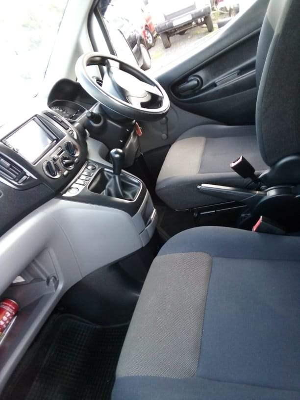 Nissan NV200 - 1 - Cargo Van (Delivery Van)  on Aster Vender
