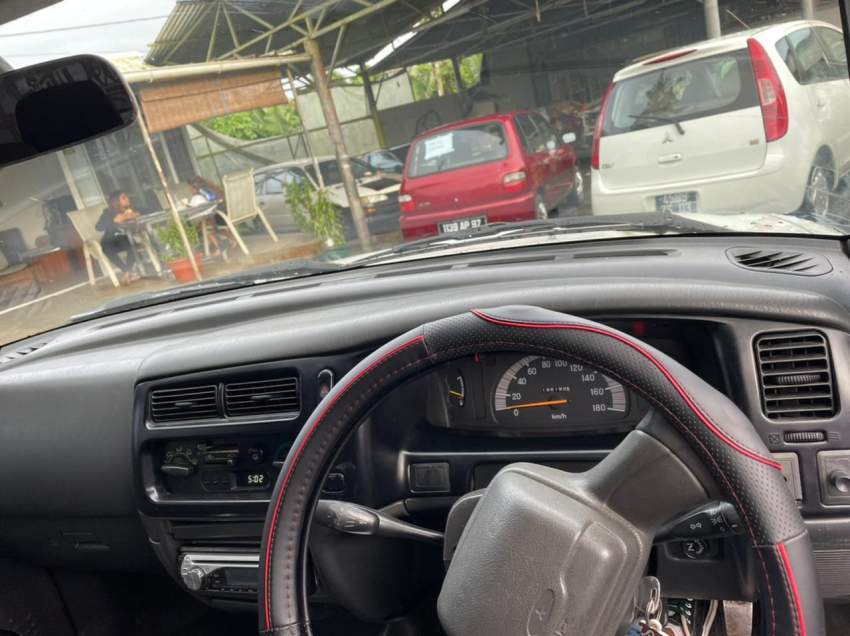 4x4 Mitsubishi L200 Year 03 - 5 - Pickup trucks (4x4 & 4x2)  on Aster Vender