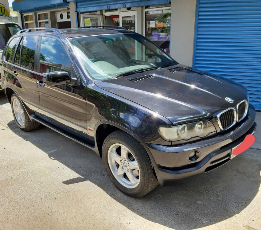 BMW X5 - 1 - SUV Cars  on Aster Vender