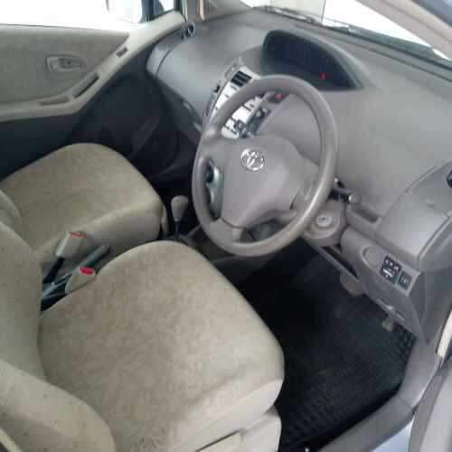 Vend Toyota vitz 09 - 3 - Compact cars  on Aster Vender