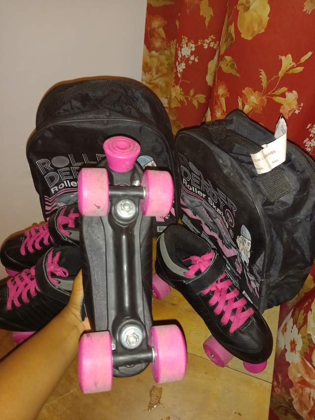 kids/teens Roller Skates - 2 - Roller skating  on Aster Vender