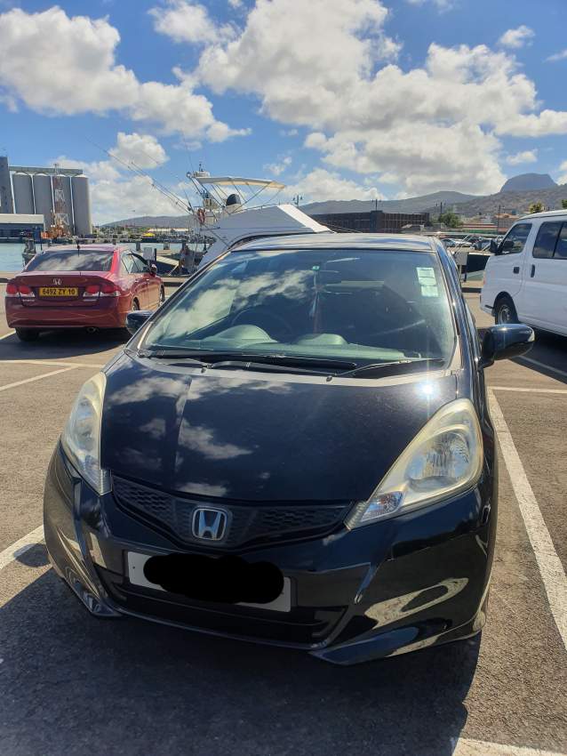 Honda Fit 2013 - 0 - Family Cars  on Aster Vender