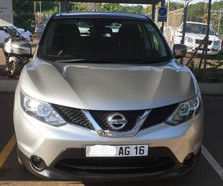 Nissan Quasqai - 1 - SUV Cars  on Aster Vender
