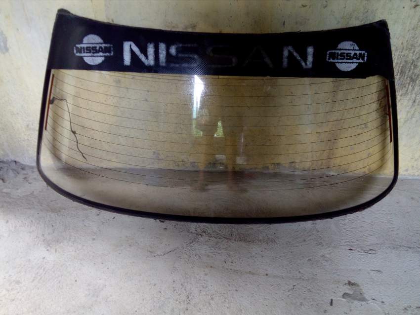 Parabrise derrier - 0 - Spare Parts  on Aster Vender