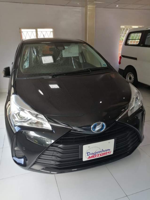 TOYOTA VITZ on Aster Vender