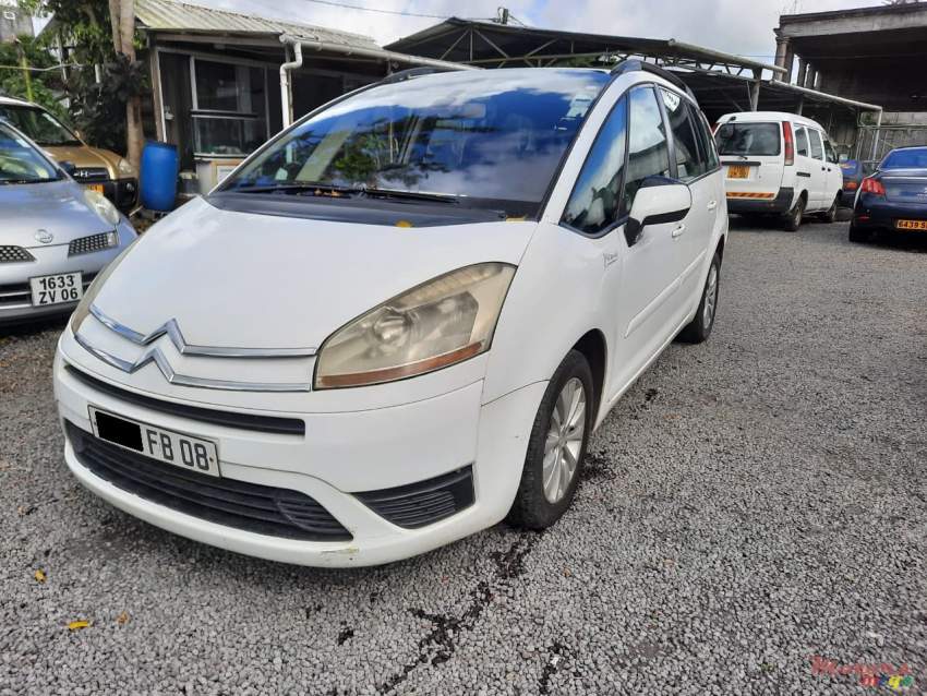 Citroen Picasso YEar 08 - 4 - Sport Cars  on Aster Vender