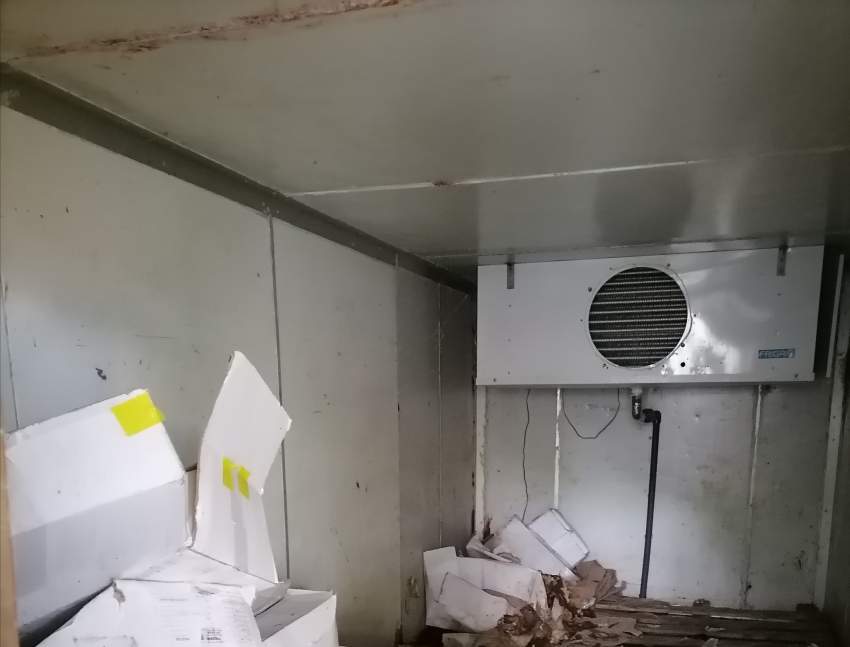 Chamfroid a louer ou a vendre - 5 - Commercial Space  on Aster Vender