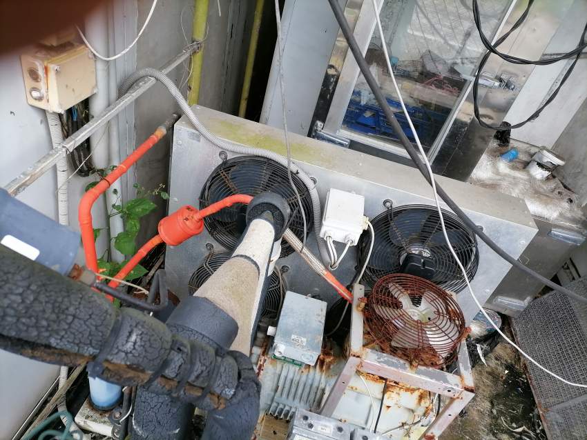 Chamfroid a louer ou a vendre - 2 - Commercial Space  on Aster Vender