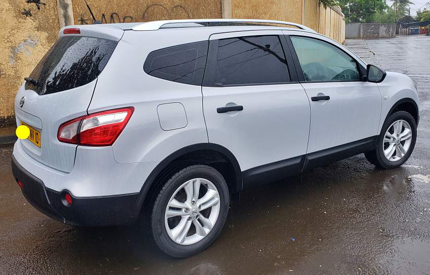 Nissan Qashqai+2  - 2010 -  Panoramic roof - RS 340 000 - T 57082878 - 6 - SUV Cars  on Aster Vender