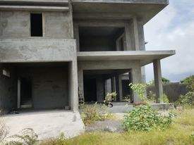 HOUSE ON SALE IN Belle Mare 