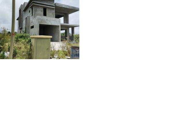 HOUSE ON SALE IN Belle Mare 