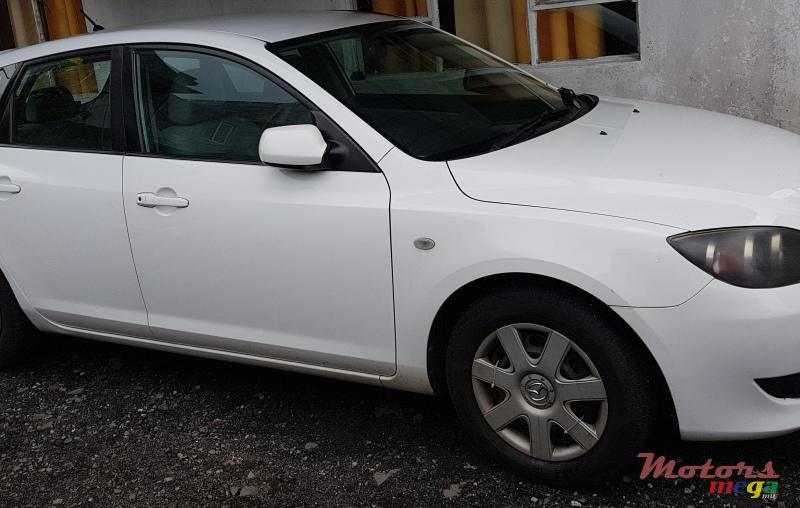 Mazda Axella, year 05 Excellent condition - 5 - Family Cars  on Aster Vender