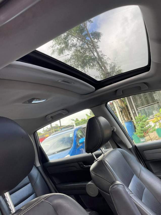 Honda CR-V Year 07 - 6 - SUV Cars  on Aster Vender