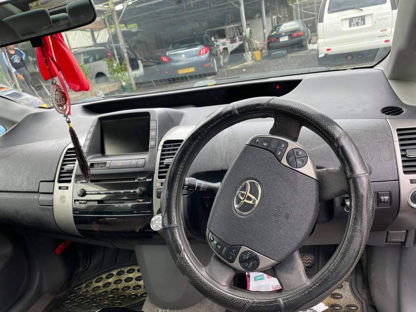 Toyota Prius Year 06 - 6 - Compact cars  on Aster Vender