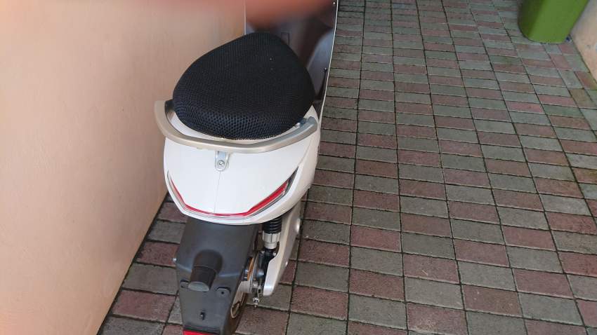 scooter électrique - 1 - Electric Scooter  on Aster Vender