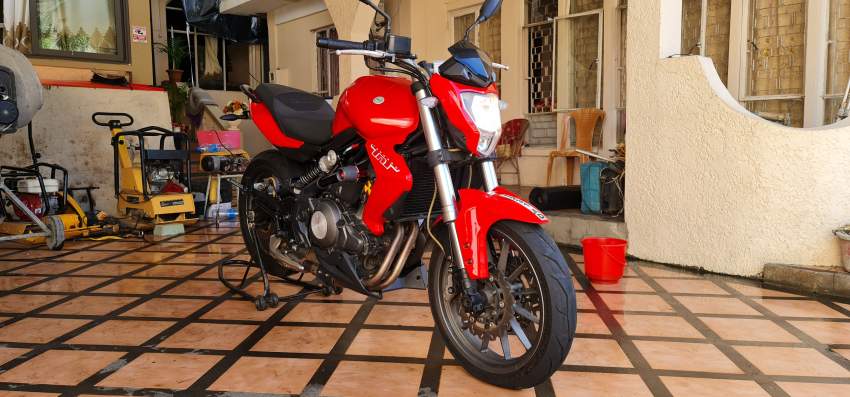 Benelli tnt 300 - 5 - Sports Bike  on Aster Vender