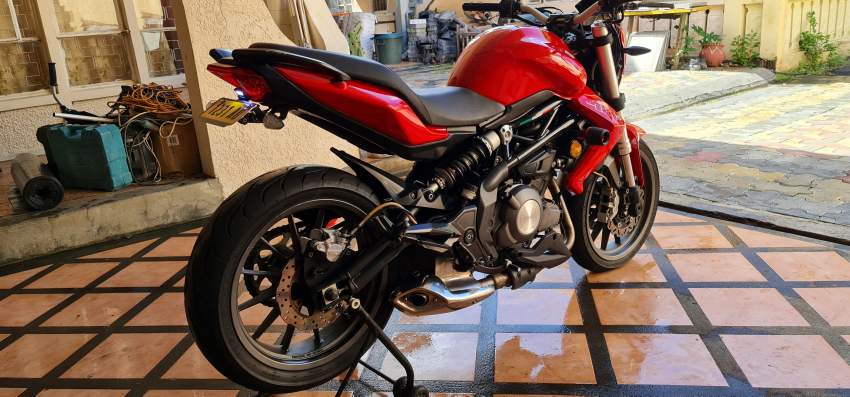 Benelli tnt 300 - 7 - Sports Bike  on Aster Vender