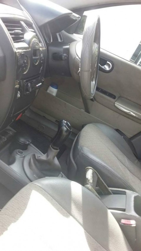 Renault Megane Berline - 2 - Family Cars  on Aster Vender