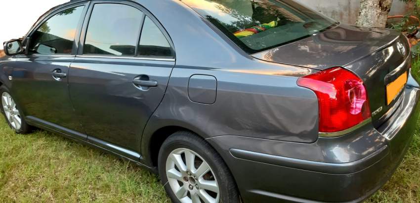 Sale Toyota Avensis 06 - 1 - Family Cars  on Aster Vender