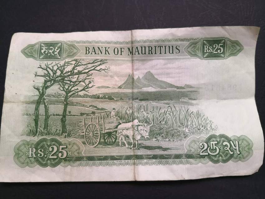 Mauritius  rs25  1967 Queen Elizabeth   on Aster Vender
