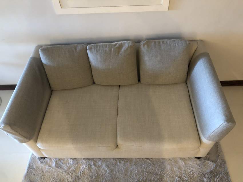Very good condition three seater couch  on Aster Vender