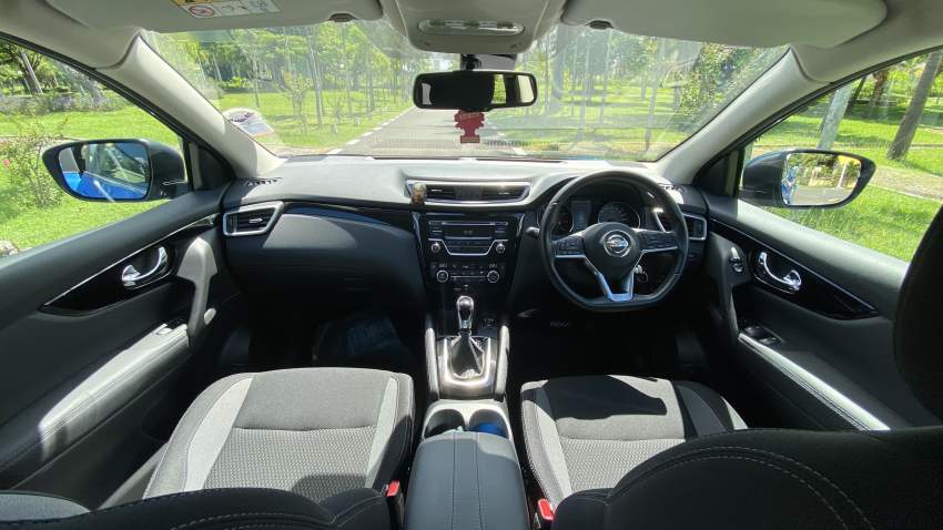 Nissan Qashqai 1.2 - 2 - SUV Cars  on Aster Vender