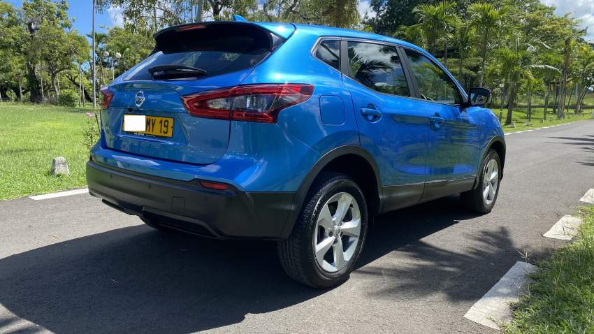 Nissan Qashqai 1.2 - 4 - SUV Cars  on Aster Vender